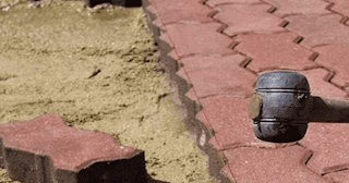 Укладка плитки на песок в Тихорецке в октябре