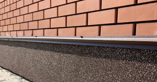 Облицовка цоколя керамогранитом в Тихорецке в октябре