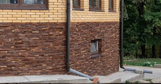Наружная отделка фундамента в Тихорецке от ТротуарнаяПлитка по цене от 928 руб.